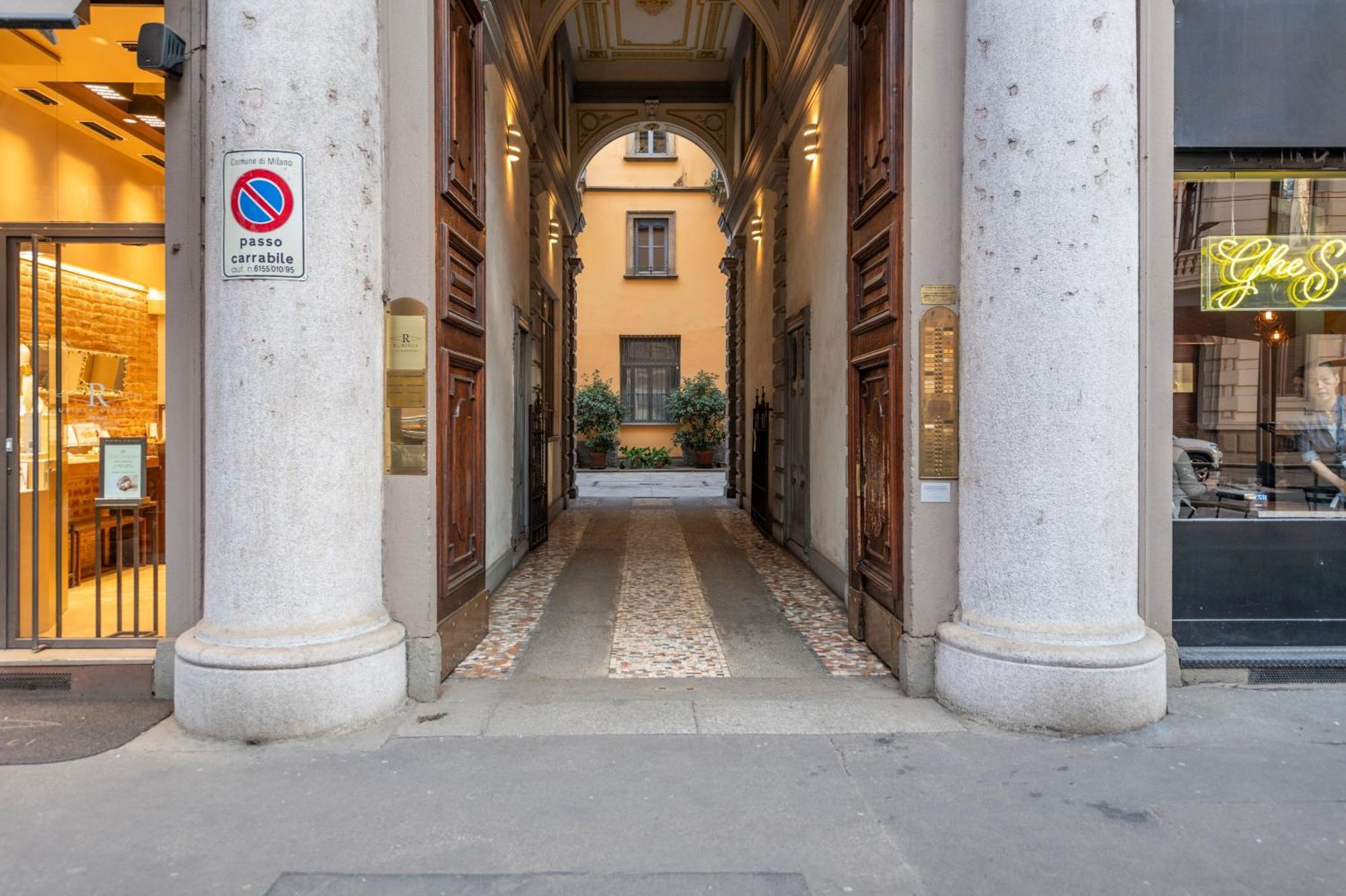 Bright Mini Studio In The Heart Of Milano Ngoại thất bức ảnh