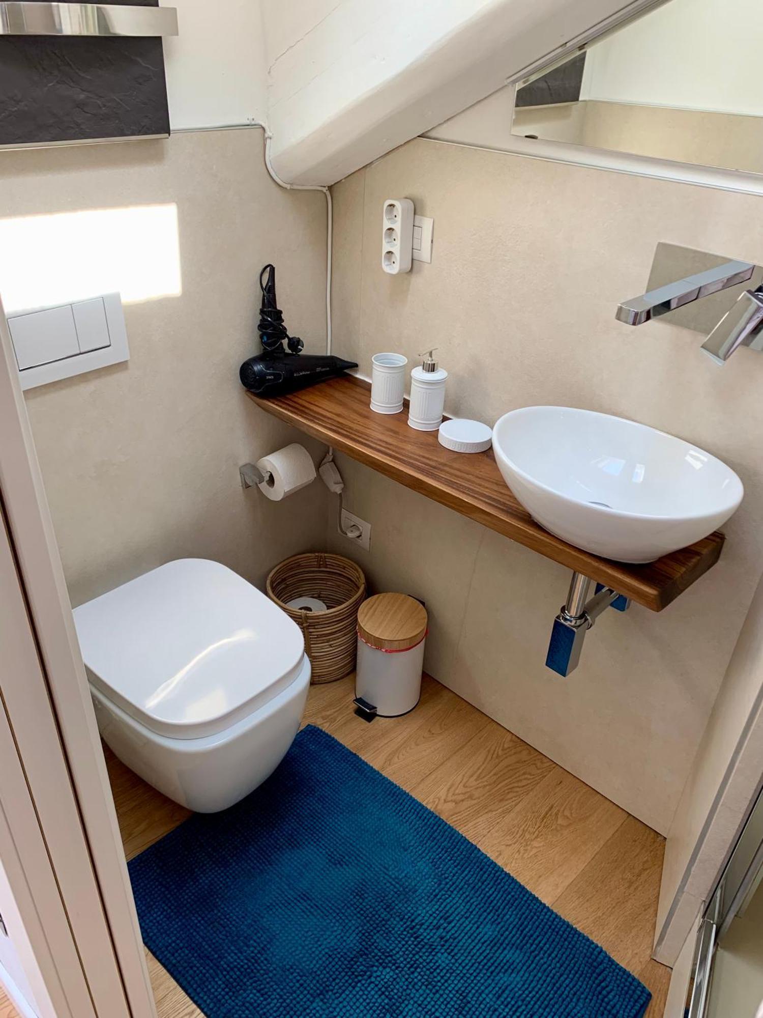 Bright Mini Studio In The Heart Of Milano Phòng bức ảnh