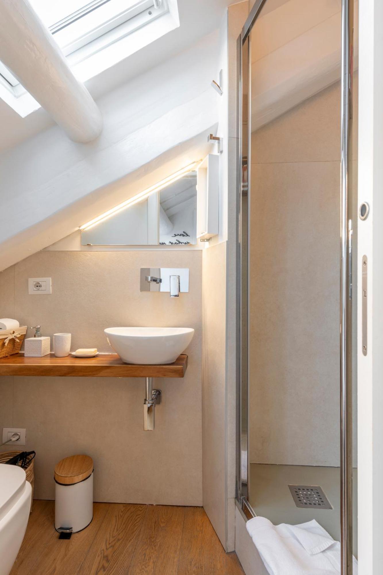 Bright Mini Studio In The Heart Of Milano Ngoại thất bức ảnh